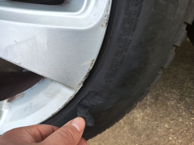 bontott RENAULT SCÉNIC III Alufelni Szett Gumival