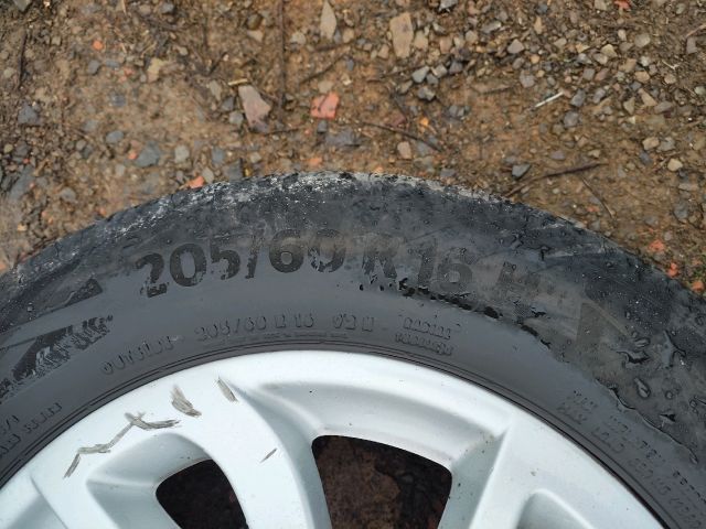 bontott RENAULT SCÉNIC III Alufelni Szett Gumival