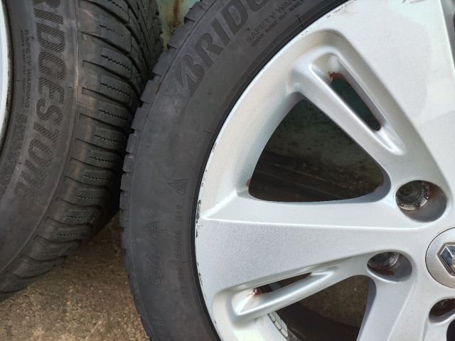 bontott RENAULT SCÉNIC III Alufelni Szett Gumival