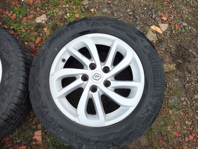 bontott RENAULT SCÉNIC III Alufelni Szett Gumival