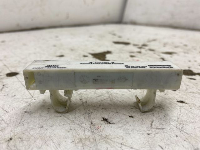 bontott RENAULT SCÉNIC III Antenna Erősítő