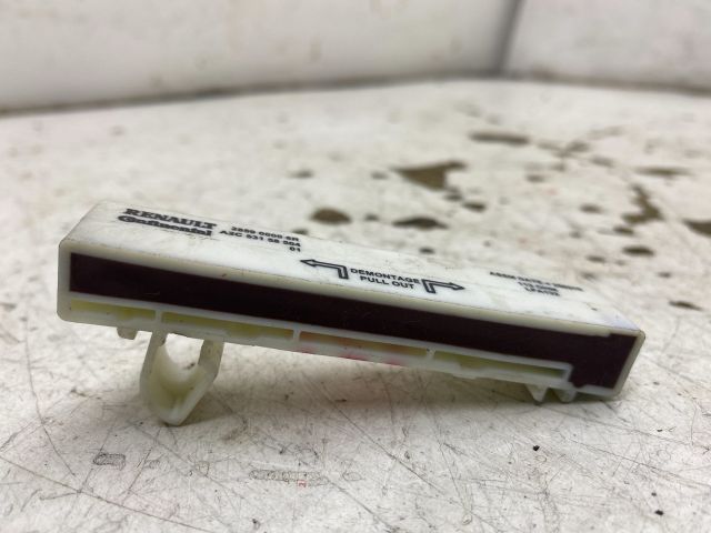 bontott RENAULT SCÉNIC III Antenna Erősítő