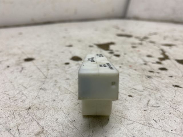 bontott RENAULT SCÉNIC III Antenna Erősítő