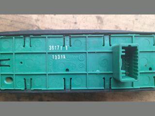 bontott RENAULT SCÉNIC III Bal első Ablakemelő Kapcsoló