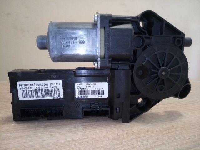 bontott RENAULT SCÉNIC III Bal első Ablakemelő Motor