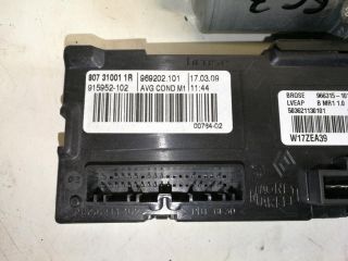 bontott RENAULT SCÉNIC III Bal első Ablakemelő Motor