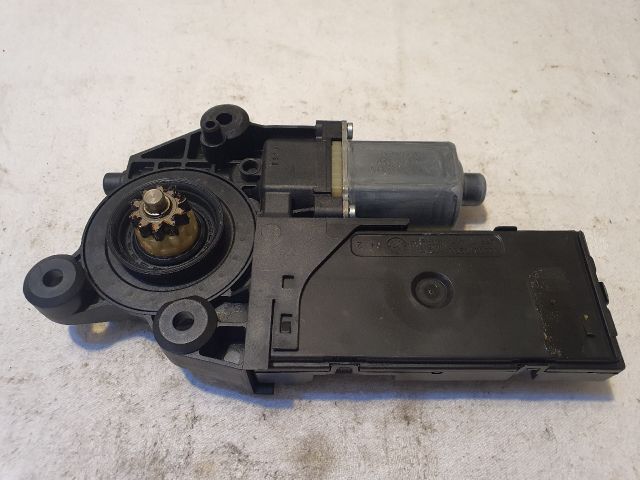 bontott RENAULT SCÉNIC III Bal első Ablakemelő Motor