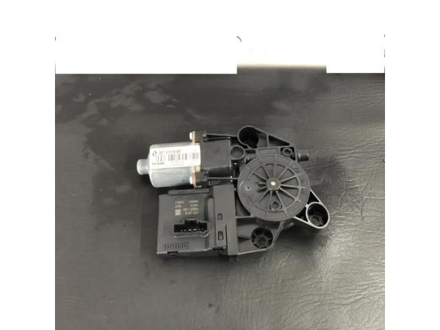 bontott RENAULT SCÉNIC III Bal első Ablakemelő Motor