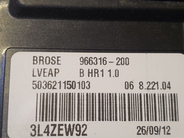 bontott RENAULT SCÉNIC III Bal első Ablakemelő Motor