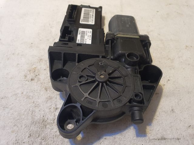 bontott RENAULT SCÉNIC III Bal első Ablakemelő Motor