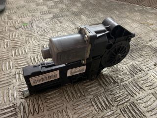 bontott RENAULT SCÉNIC III Bal első Ablakemelő Motor