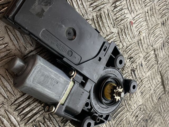 bontott RENAULT SCÉNIC III Bal első Ablakemelő Motor