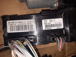 bontott RENAULT SCÉNIC III Bal első Ablakemelő Motor