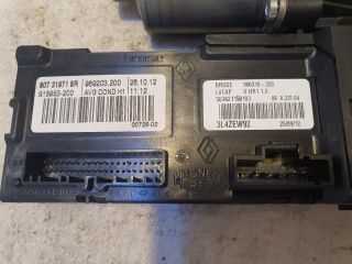 bontott RENAULT SCÉNIC III Bal első Ablakemelő Motor