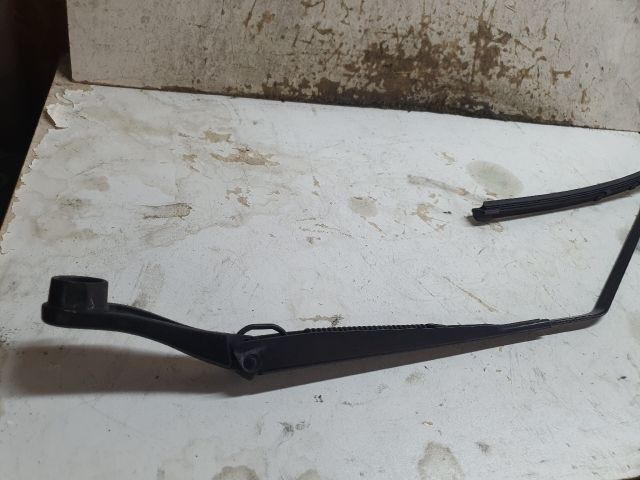 bontott RENAULT SCÉNIC III Bal első Ablaktörlő Kar