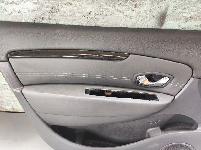 bontott RENAULT SCÉNIC III Bal első Ajtó Kárpit