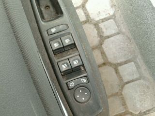 bontott RENAULT SCÉNIC III Bal első Ajtó Kárpit