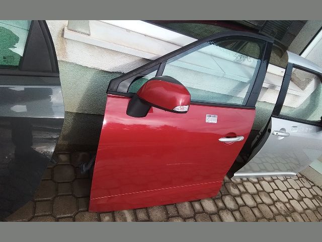 bontott RENAULT SCÉNIC III Bal első Ajtó (Részeivel)