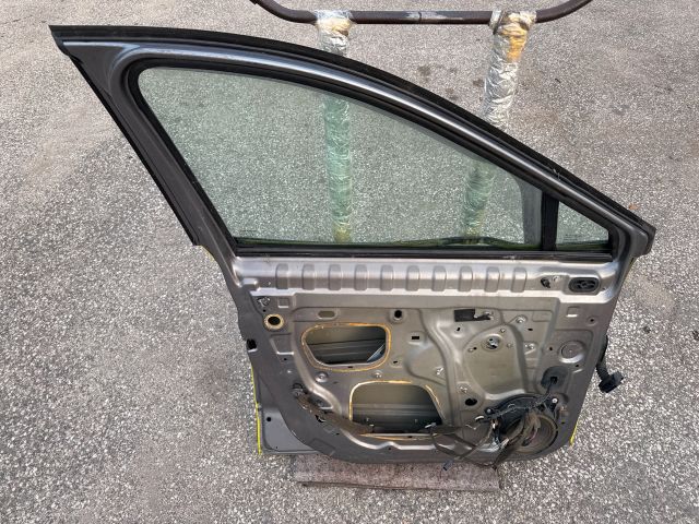 bontott RENAULT SCÉNIC III Bal első Ajtó (Üres lemez)