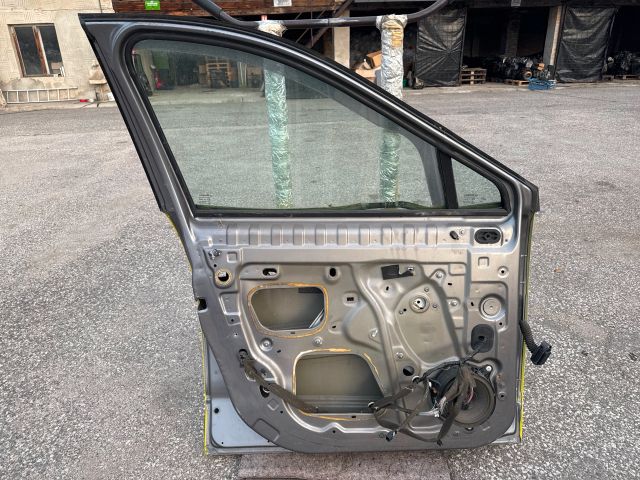 bontott RENAULT SCÉNIC III Bal első Ajtó (Üres lemez)