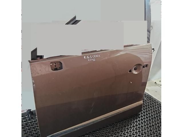 bontott RENAULT SCÉNIC III Bal első Ajtó (Üres lemez)