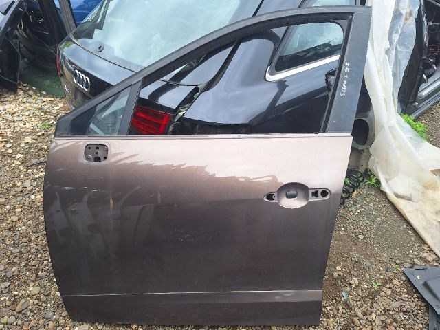 bontott RENAULT SCÉNIC III Bal első Ajtó (Üres lemez)