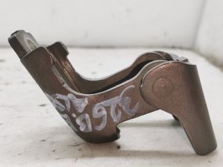 bontott RENAULT SCÉNIC III Bal első Alsó Zsanér