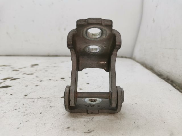 bontott RENAULT SCÉNIC III Bal első Alsó Zsanér