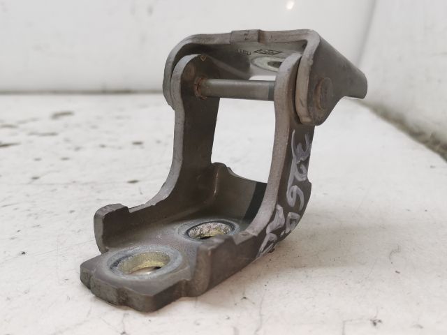 bontott RENAULT SCÉNIC III Bal első Alsó Zsanér