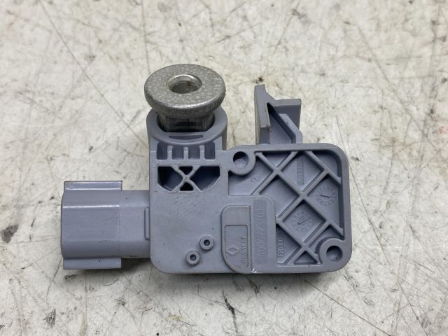 bontott RENAULT SCÉNIC III Bal első Oldal Ütközés Érzékelő