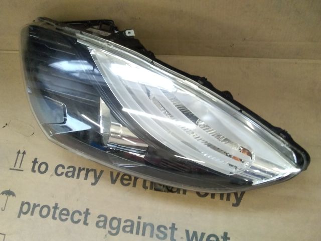 bontott RENAULT SCÉNIC III Bal Fényszóró