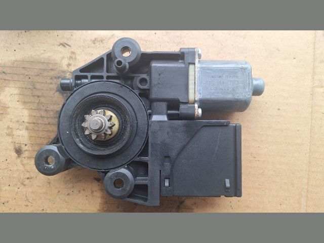 bontott RENAULT SCÉNIC III Bal hátsó Ablakemelő Motor