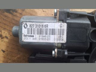 bontott RENAULT SCÉNIC III Bal hátsó Ablakemelő Motor