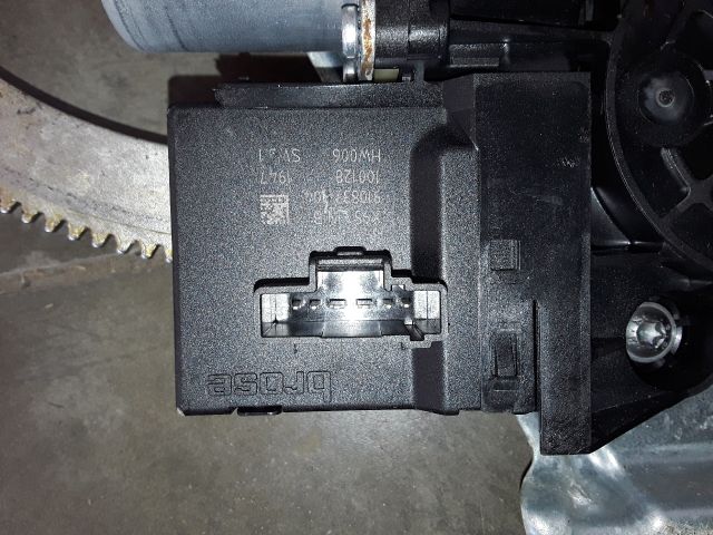 bontott RENAULT SCÉNIC III Bal hátsó Ablakemelő Szerkezet (Elektromos)