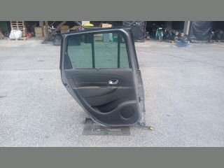 bontott RENAULT SCÉNIC III Bal hátsó Ajtó (Részeivel)