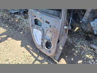 bontott RENAULT SCÉNIC III Bal hátsó Ajtó (Üres lemez)