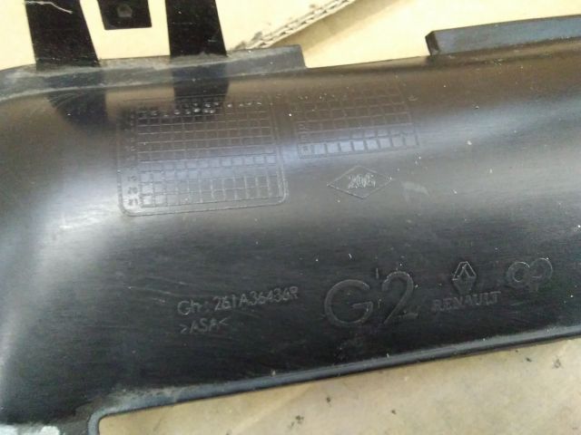 bontott RENAULT SCÉNIC III Bal Ködfényszóró Lámpakeret