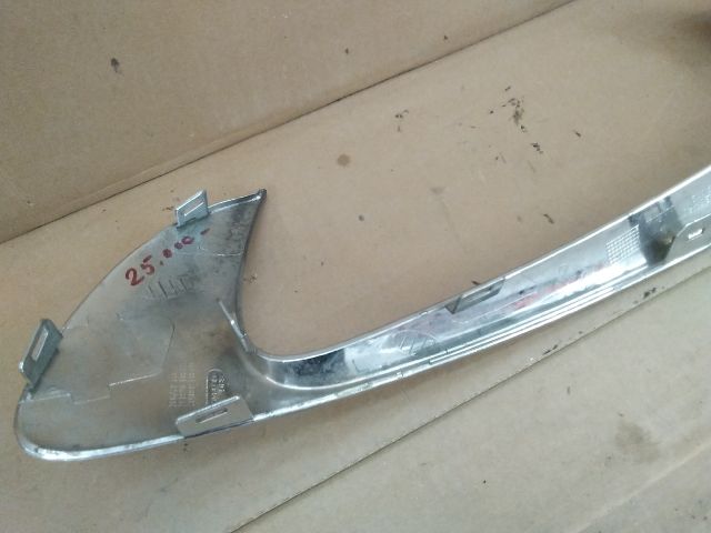 bontott RENAULT SCÉNIC III Bal Ködfényszóró Lámpakeret