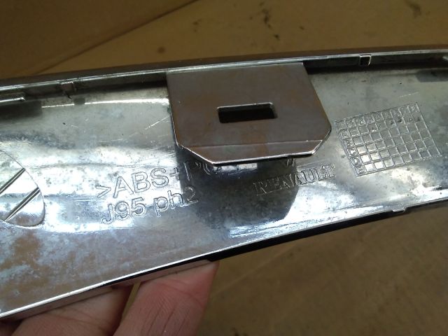 bontott RENAULT SCÉNIC III Bal Ködfényszóró Lámpakeret