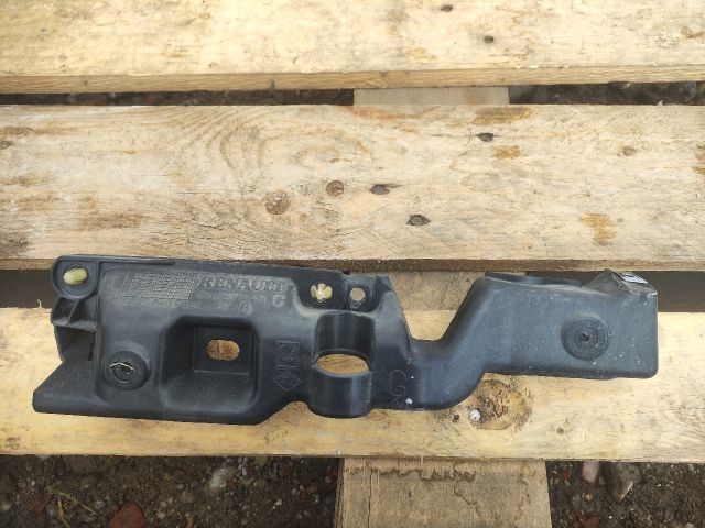 bontott RENAULT SCÉNIC III Bal Sárvédő Oldaltartó