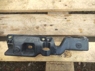 bontott RENAULT SCÉNIC III Bal Sárvédő Oldaltartó