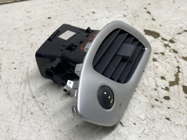 bontott RENAULT SCÉNIC III Bal Szellőző