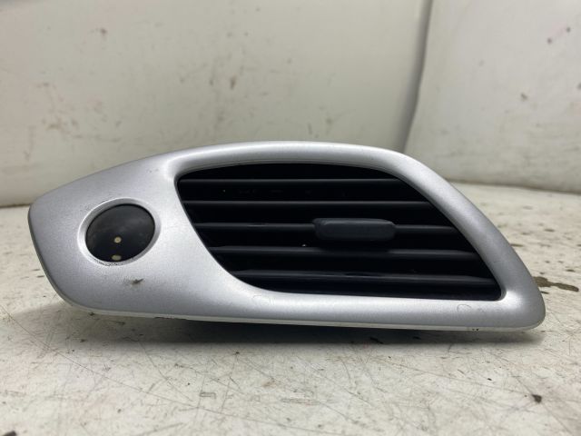 bontott RENAULT SCÉNIC III Bal Szellőző