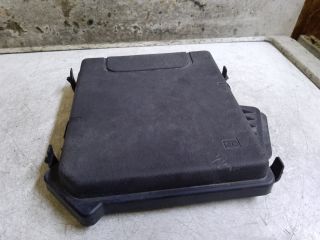 bontott RENAULT SCÉNIC III Biztosítéktábla Fedél