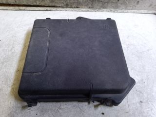 bontott RENAULT SCÉNIC III Biztosítéktábla Fedél