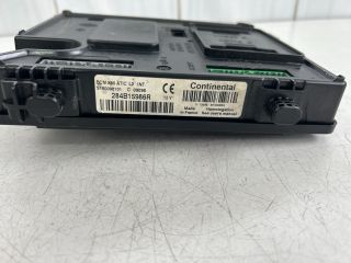 bontott RENAULT SCÉNIC III Biztosítéktábla Utastér