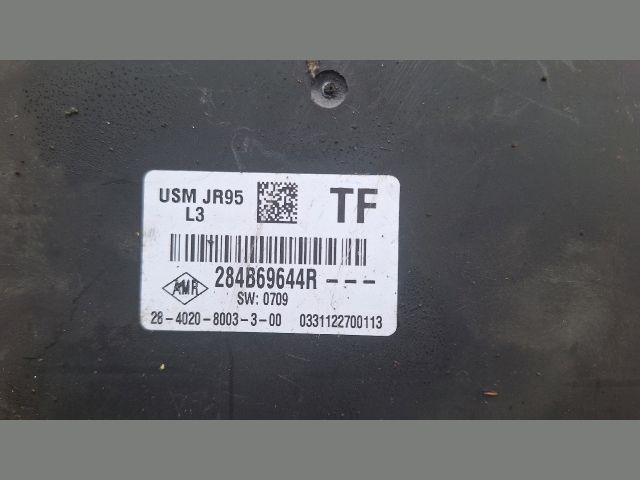 bontott RENAULT SCÉNIC III Biztosítéktábla Utastér