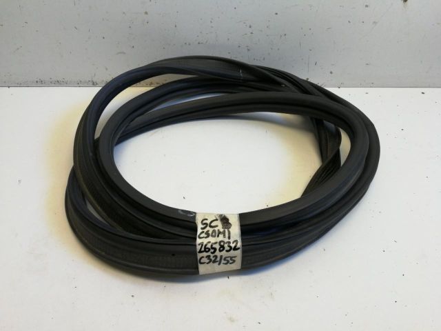 bontott RENAULT SCÉNIC III Csomagtérajtó Gumikéder