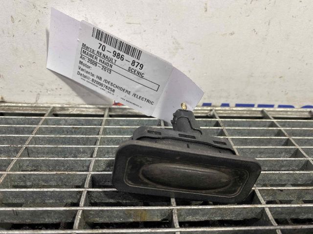 bontott RENAULT SCÉNIC III Csomagtérajtó Kilincs