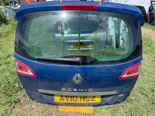 bontott RENAULT SCÉNIC III Csomagtérajtó (Részeivel)